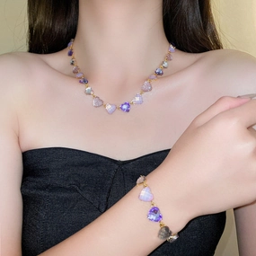 Wholesale Second-hand Diamond Color Heart Niche Fashion Temperament High-grade Bracelet Earring Necklace Set