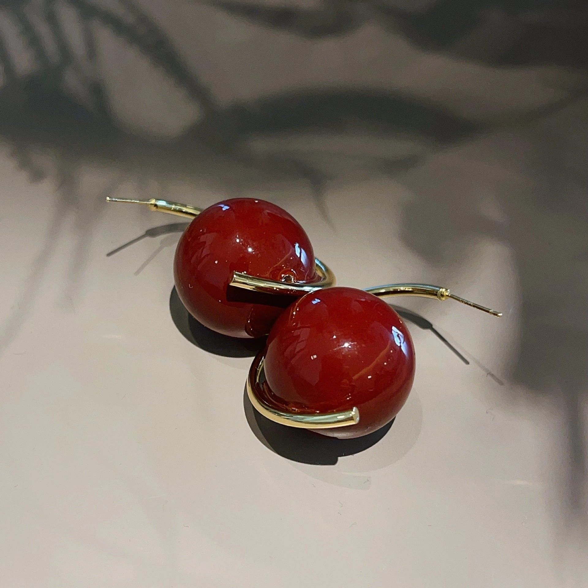 Wholesale Silver Needle 18K Gold 22MM Lacquered Large Pearl C-shaped Large Earrings