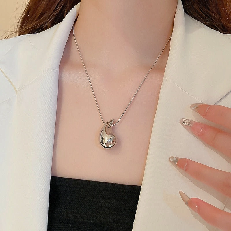 Wholesale Silver Needle Water Drop Simple Fashion Earrings Necklace Set