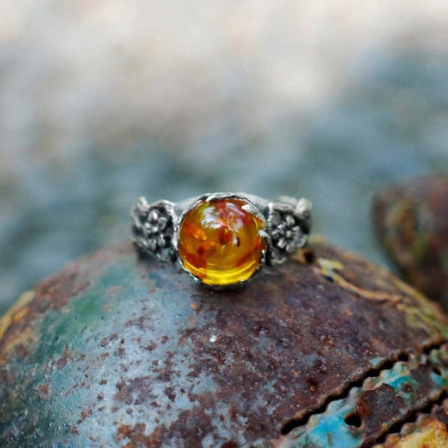 Wholesale Silver teardrop amber stone beeswax inlaid flower ring