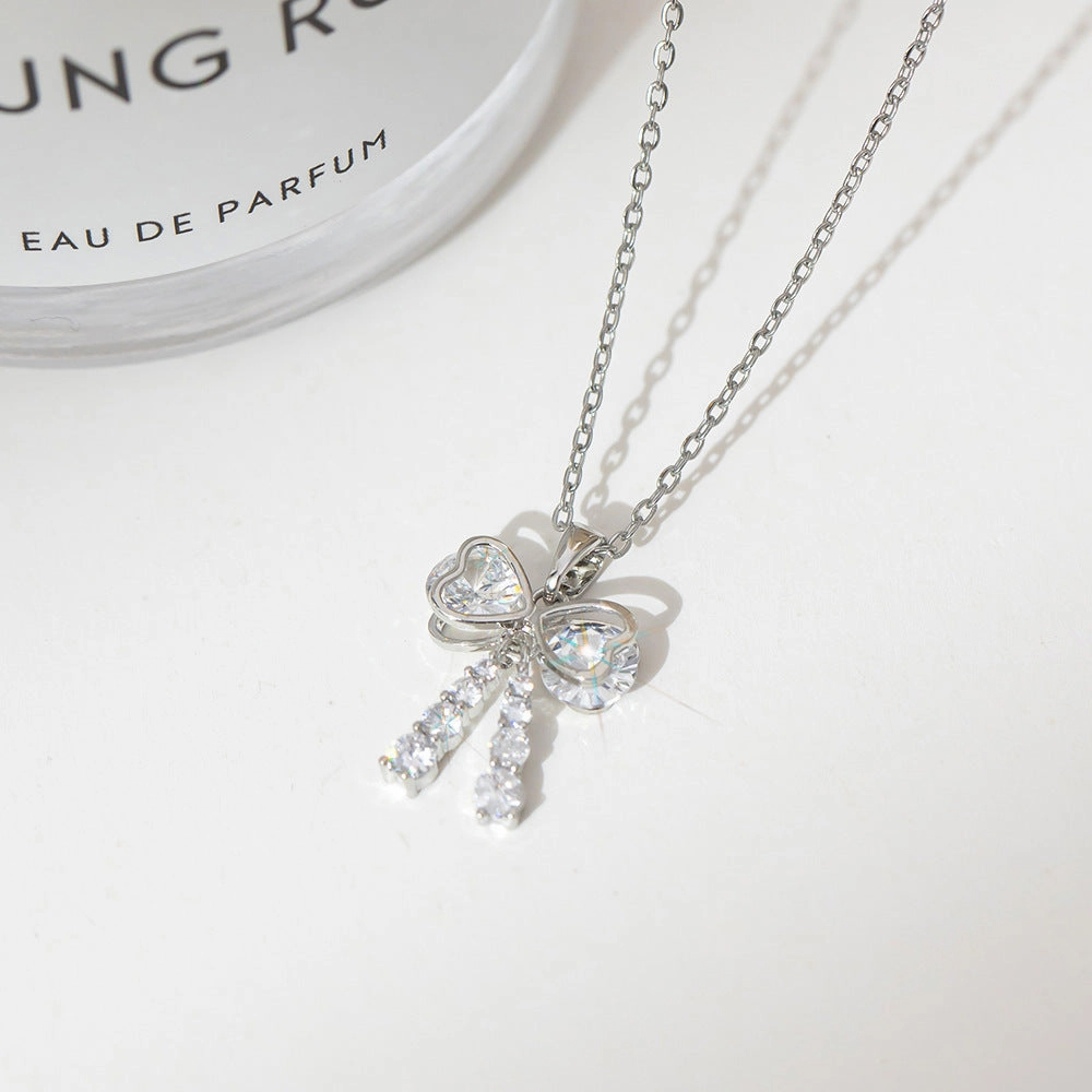 Wholesale Simple and Color Preserving Titanium Steel Women's Versatile Niche High End Exquisite Light Luxury Versatile Simple Necklace