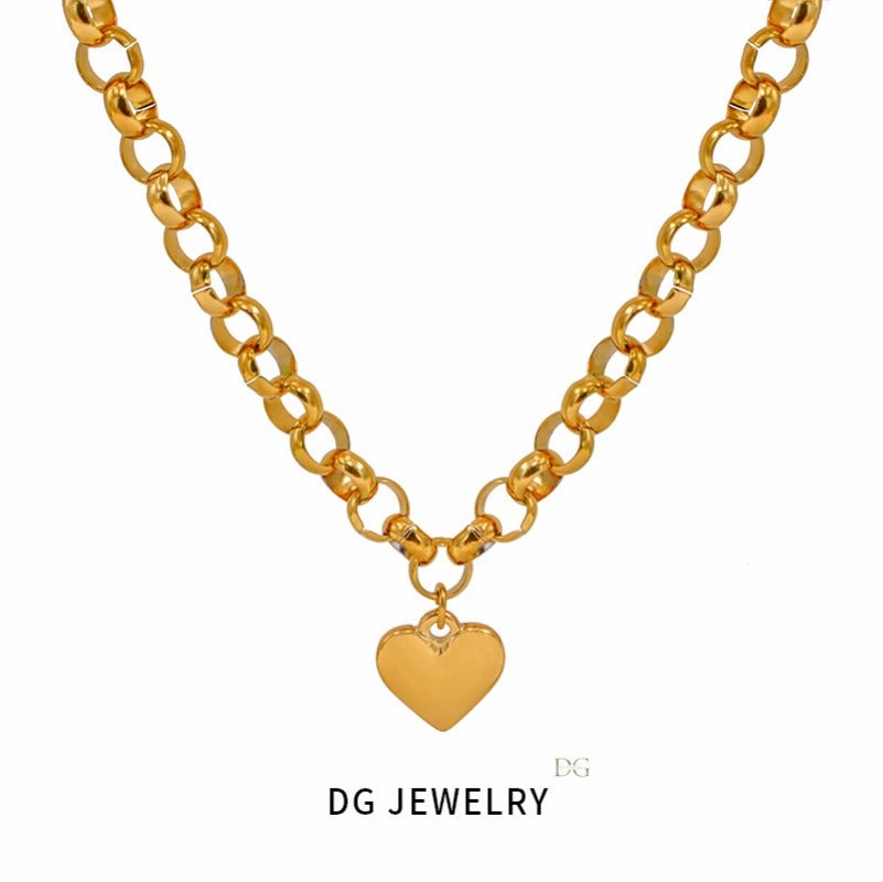 Wholesale Simple and Versatile Smooth Love Pendant Titanium Steel Necklace Set