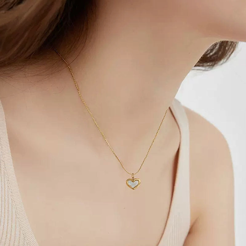 Wholesale Simple French Heart Titanium Steel Necklace