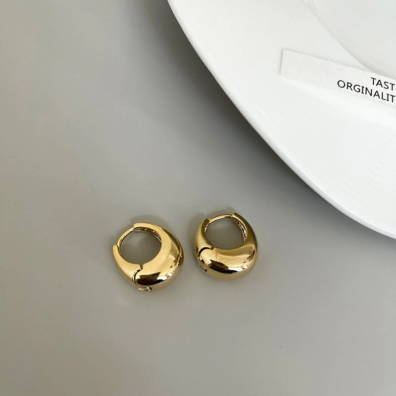 Wholesale Simple oval silver needle earrings