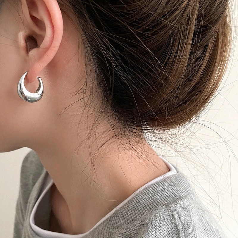 Wholesale Simple oval silver needle earrings