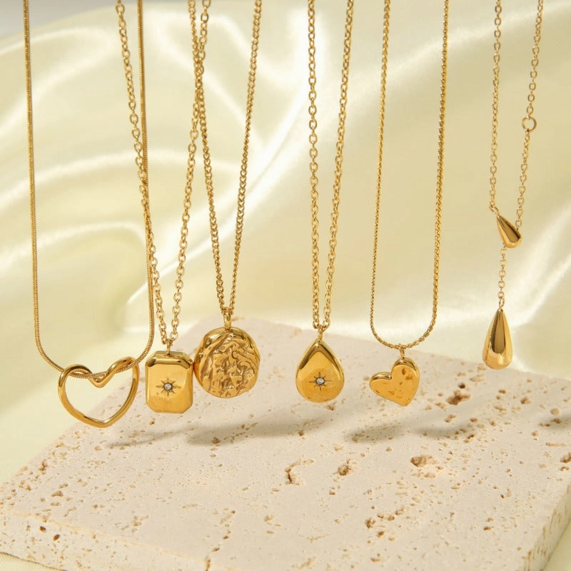 Wholesale Simple Style Special-shaped Heart Drop Zircon Lava Necklaces