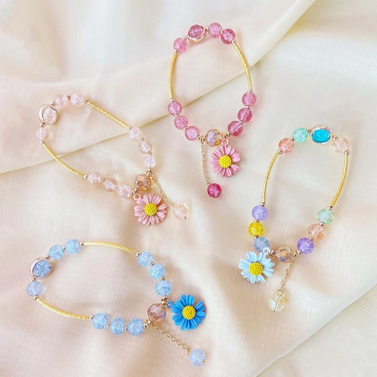 Wholesale Small Fresh Daisy Bracelet