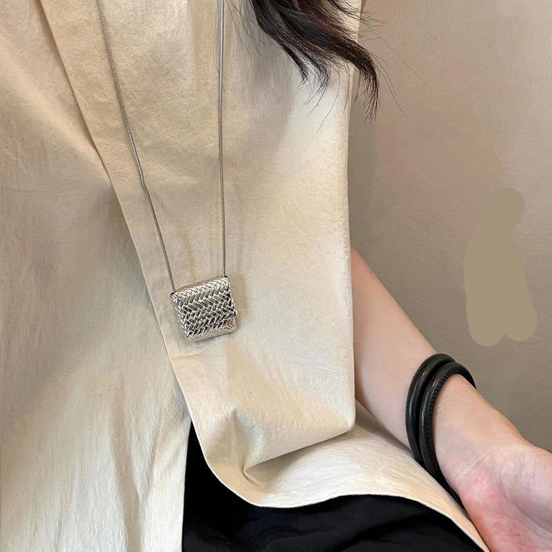 Wholesale Small personality cold style long sweater chain