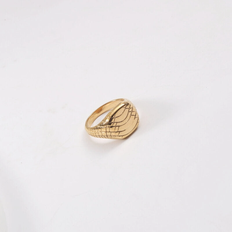 Wholesale Snake Gold Plated Titanium Rings
