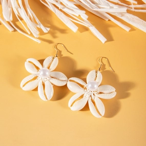 Wholesale Southeast Asian Hand-woven Beach Shell Flower Pendant