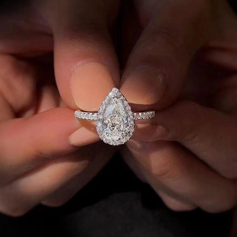 Wholesale Sparkling Drop Shape Zirconia Wedding Ring