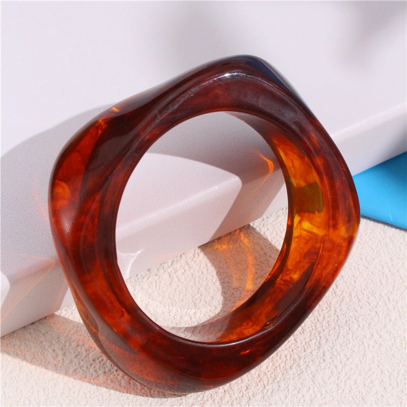 Wholesale Special-shaped Resin Square Round Bracelet