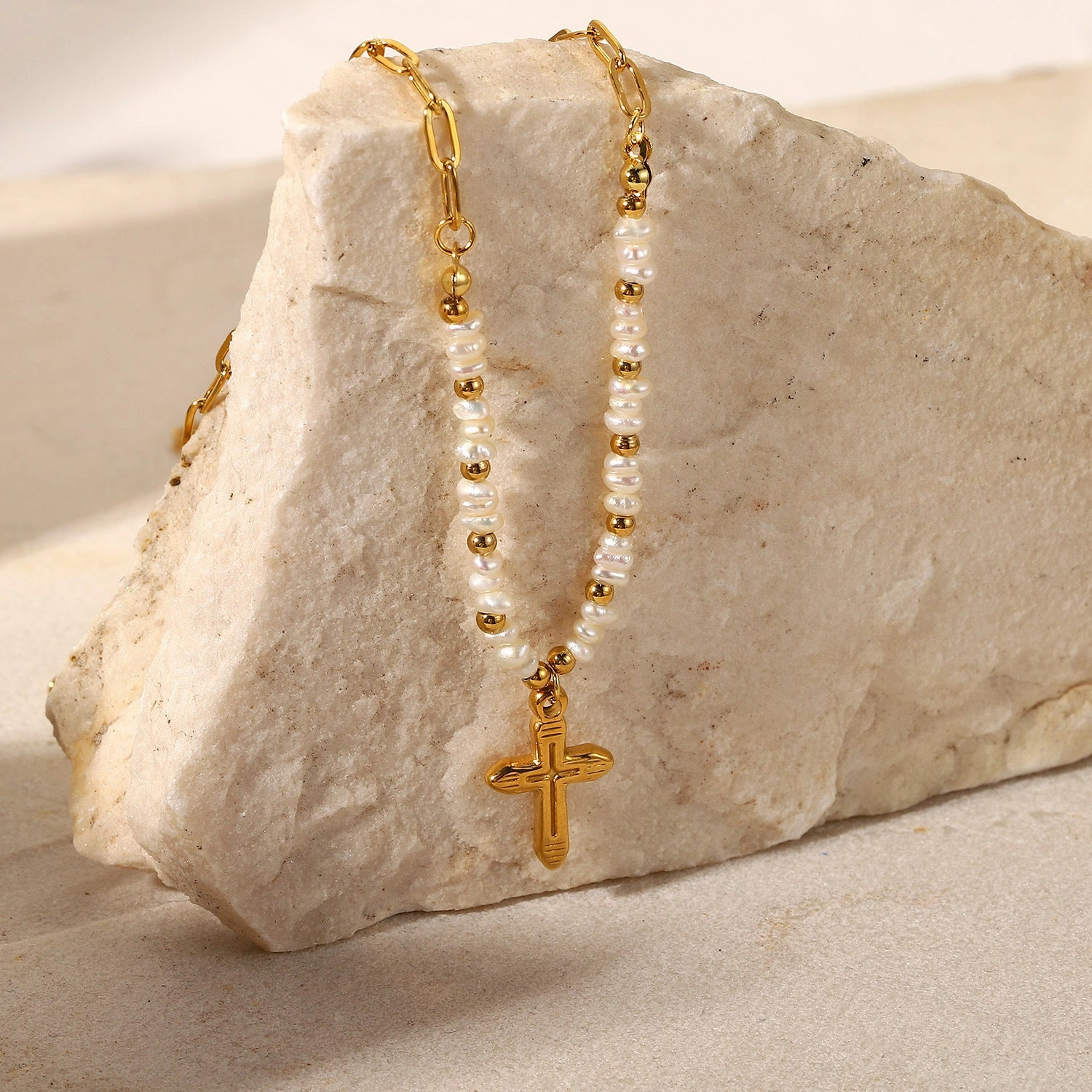 Wholesale Stainless Steel Gold Plated Cross Pendant Rice Bead Stitching Necklace