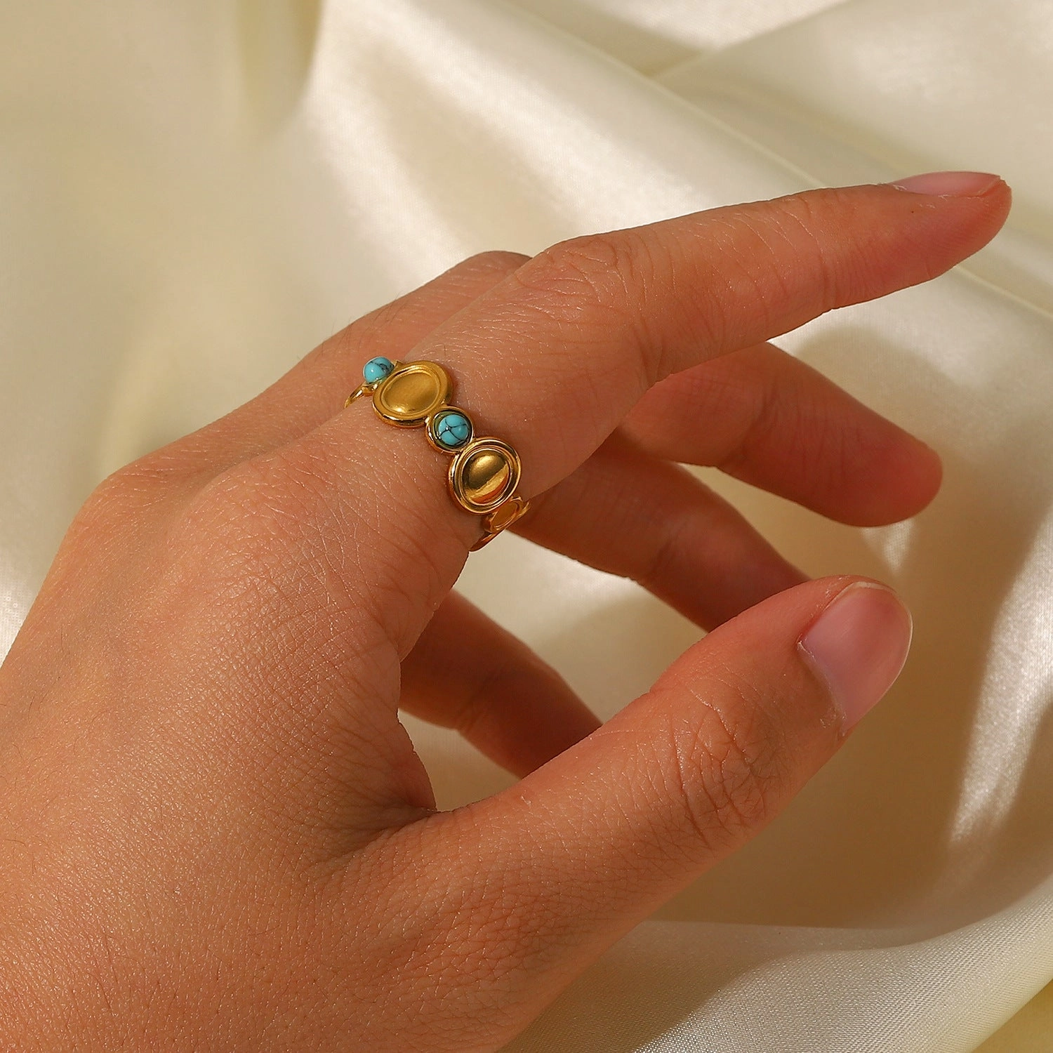 Wholesale Stainless Steel Gold-plated Vintage Rings