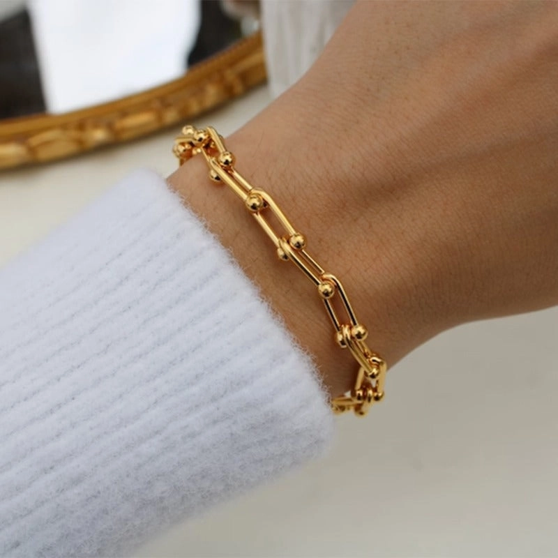Wholesale Stainless Steel Horseshoe Buckle U-shaped 18K Gold Personality Simple Design Bracelet Necklace Set