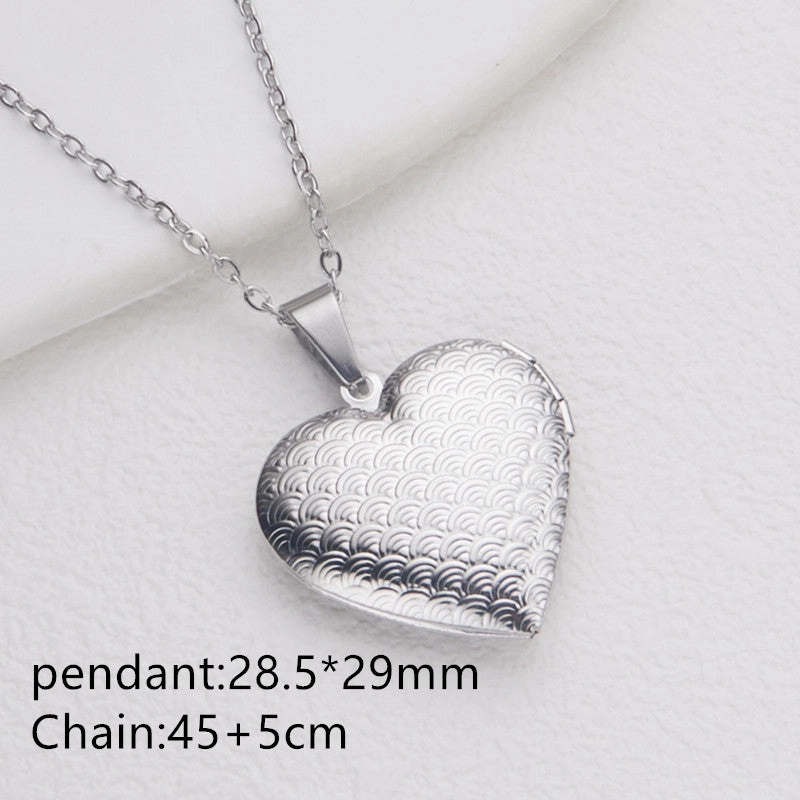 Wholesale Stainless Steel Necklace Gold Heart Pattern Frame Box Pendant O-Chain
