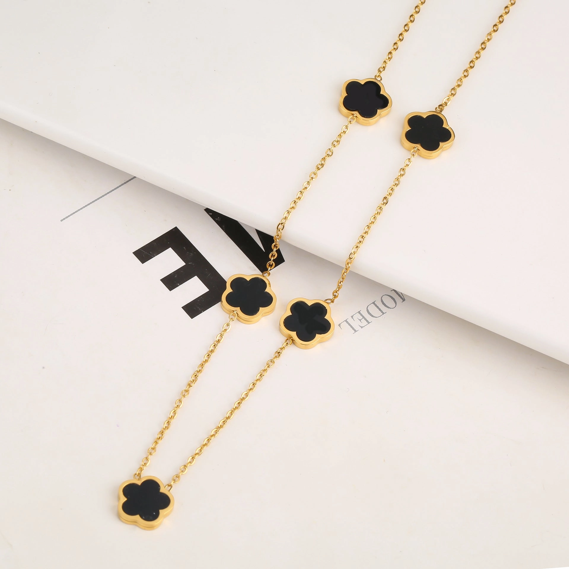 Wholesale Stainless Steel Plant Fritillaria Five Leaf Petal Bracelet Necklace Set
