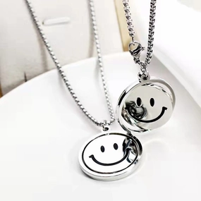 Wholesale Stainless Steel Rotating Smiley Face Sweater Chain