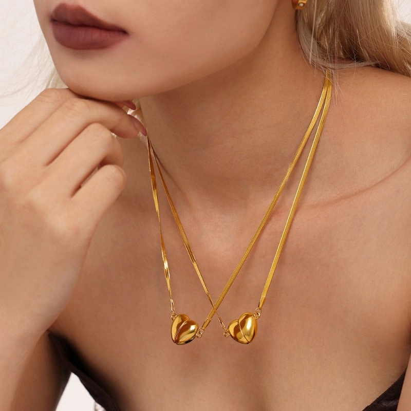 Wholesale Stainless Steel Sweet Love Heart Super Strong Magnet Detachable Clavicle Temperament Necklaces
