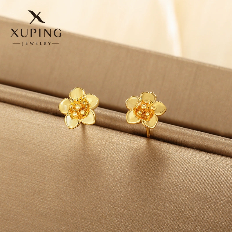 Wholesale Summer Simulated Flower High End, Niche Fashion Retro Earrings