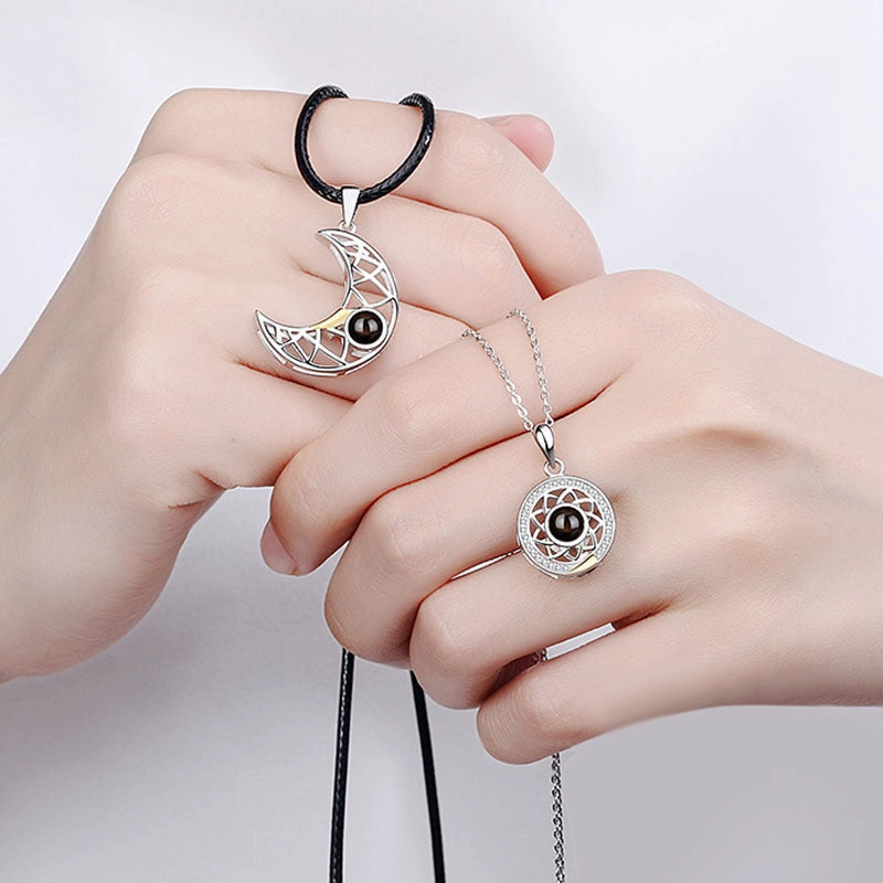 Wholesale Sun and Moon Magnet Pendant Alloy Necklace Set