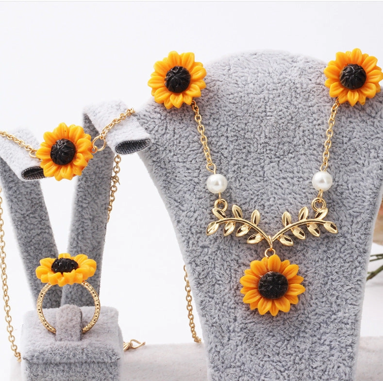 Wholesale Sunflower Necklaces