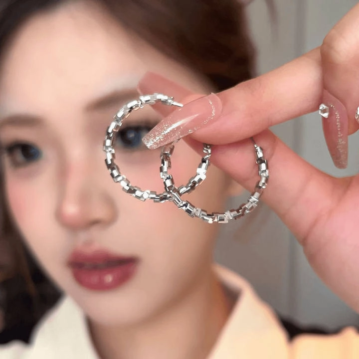 Wholesale Sweet and cool style hot girl plain hoop earrings