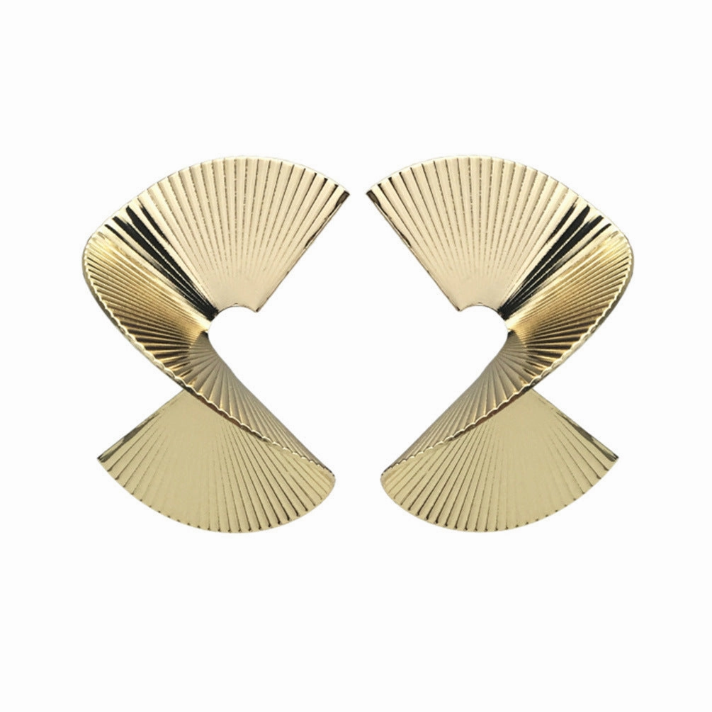 Wholesale Swivel Stripe Scalloped Alloy Earrings