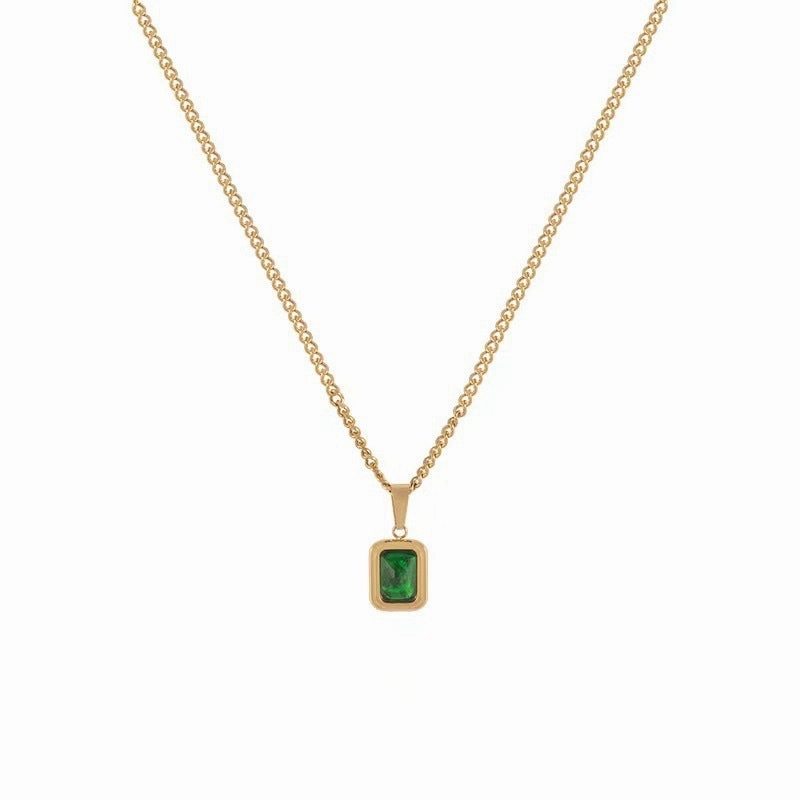 Wholesale The New Versatile Green Diamond Special-shaped Retro Temperament Emerald Necklace