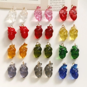 Wholesale Three-dimensional Clear Small Heart Pendant Bracelet Material OLY-CS-LiLuo001