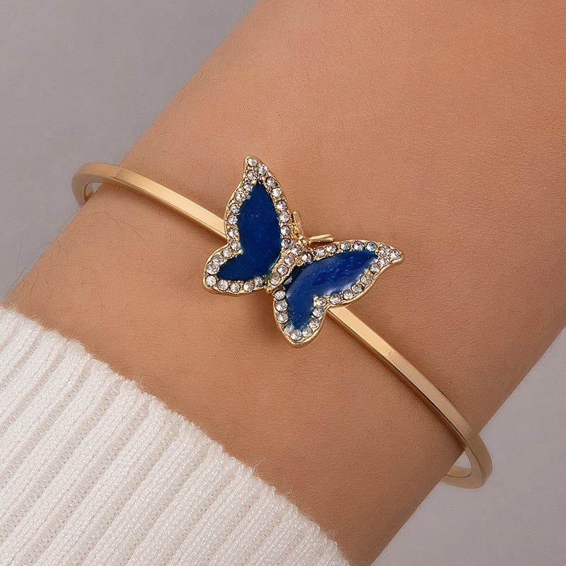 Wholesale Three-dimensional Flower Inlaid Pearl Open Bracelet