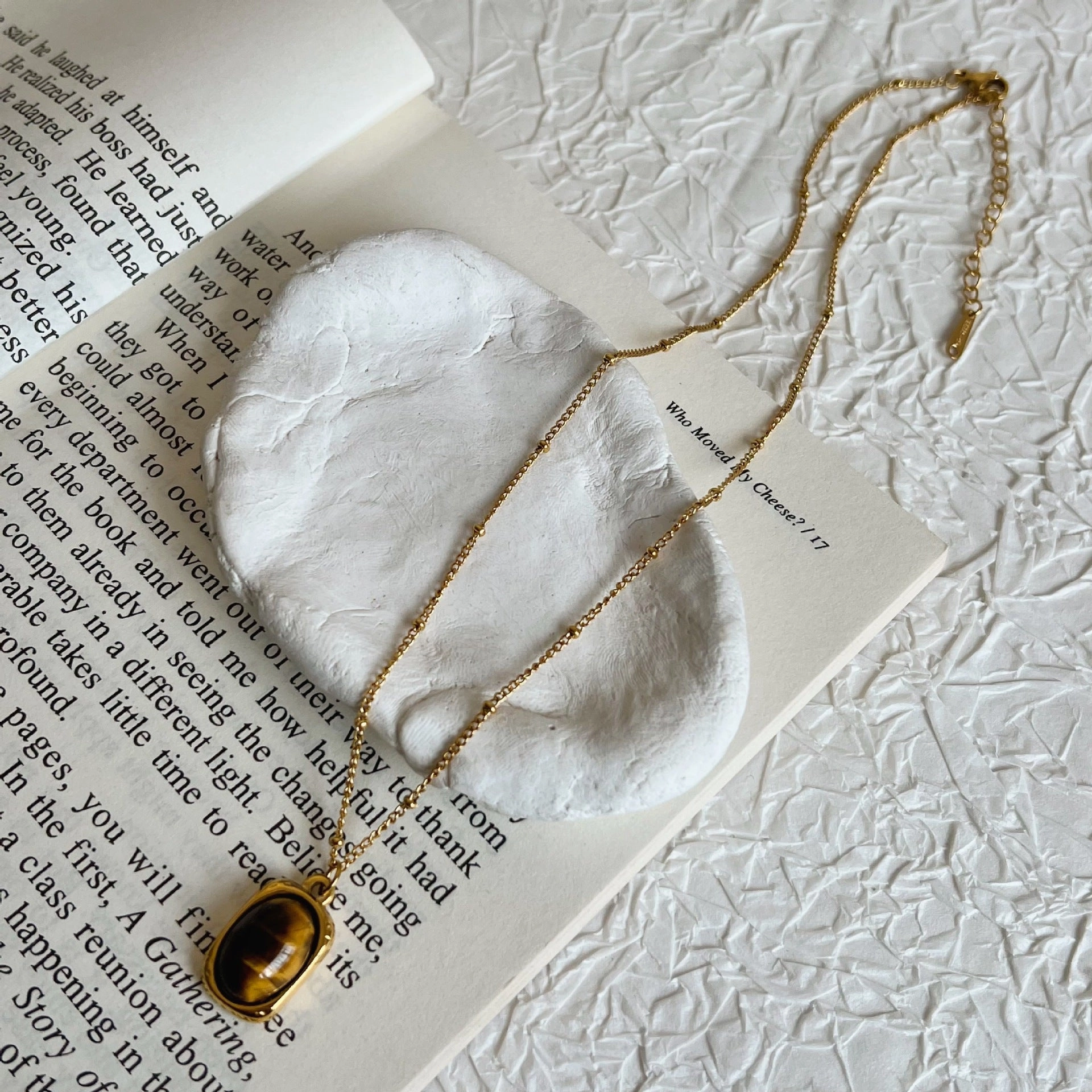 Wholesale Tiger Eye titanium steel necklace for women autumn and winter sweater chain accessories pendant