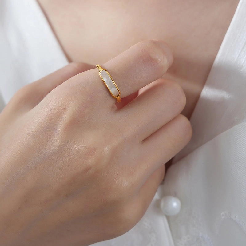 Wholesale Titanium Steel 18k Gold Inlaid White Seashell Ring