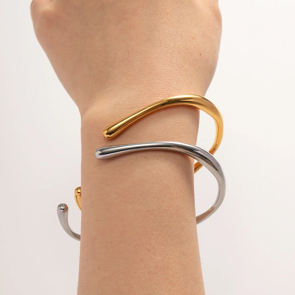 Wholesale Titanium Steel 18K Gold Stainless Steel Shaped Opening Bracelet