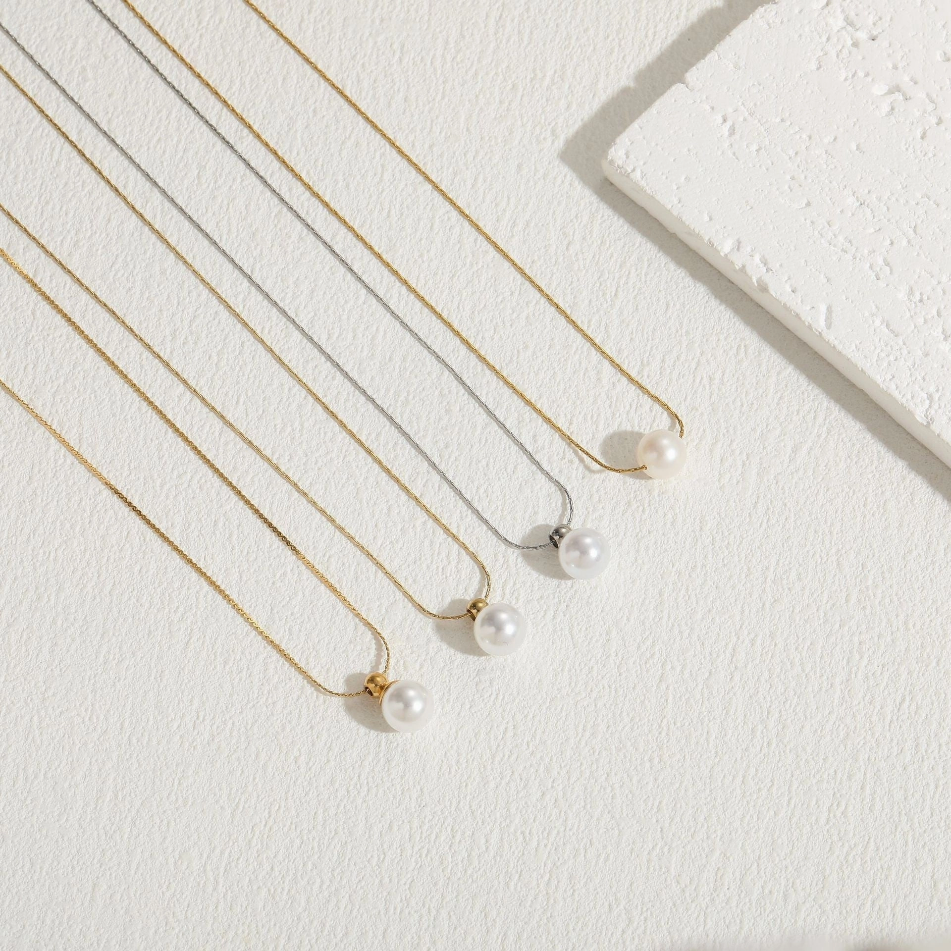 Wholesale Titanium Steel Chain Freshwater Pearl Pendant Necklace