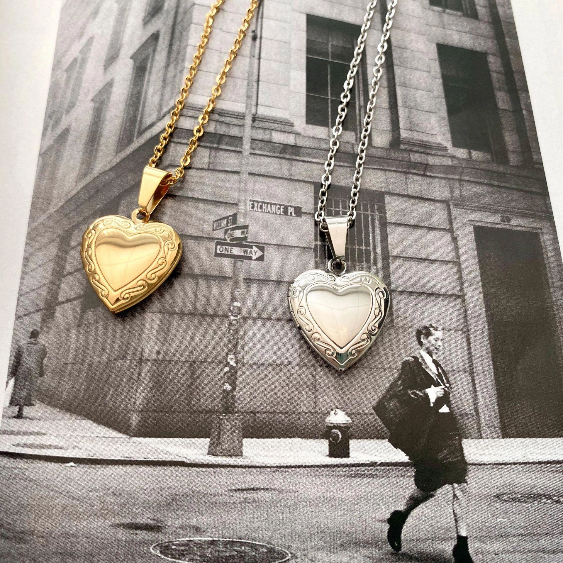 Wholesale Titanium Steel French Heart Flip Photo Frame Necklace