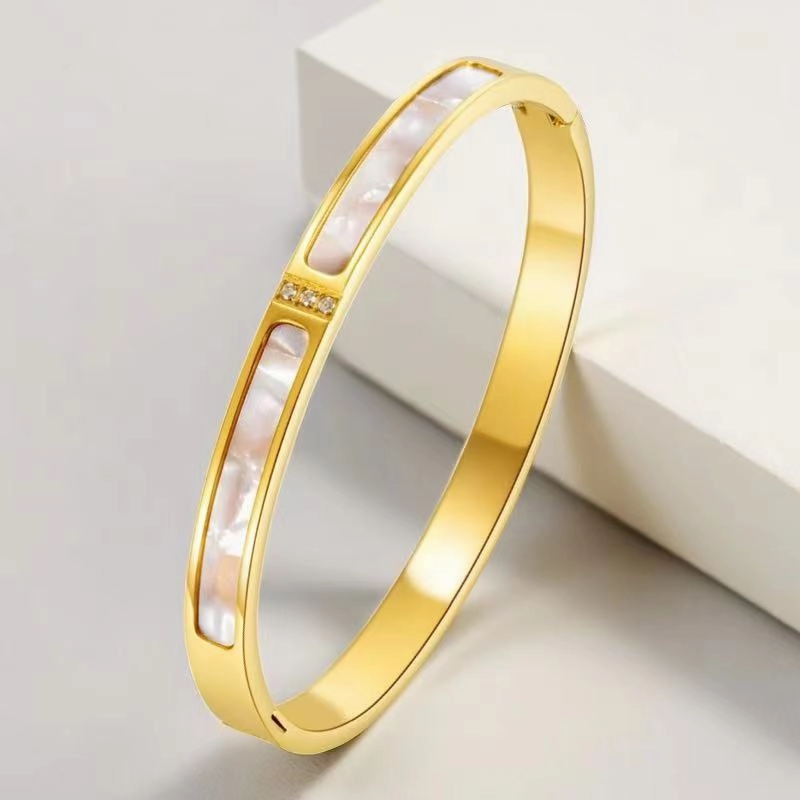 Wholesale Titanium Steel Non Fading Starry Bracelets