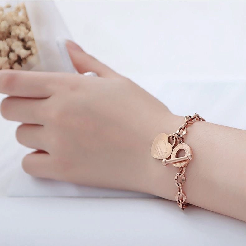 Wholesale Titanium Steel OT Buckle Love Stainless Steel Heart Bracelet
