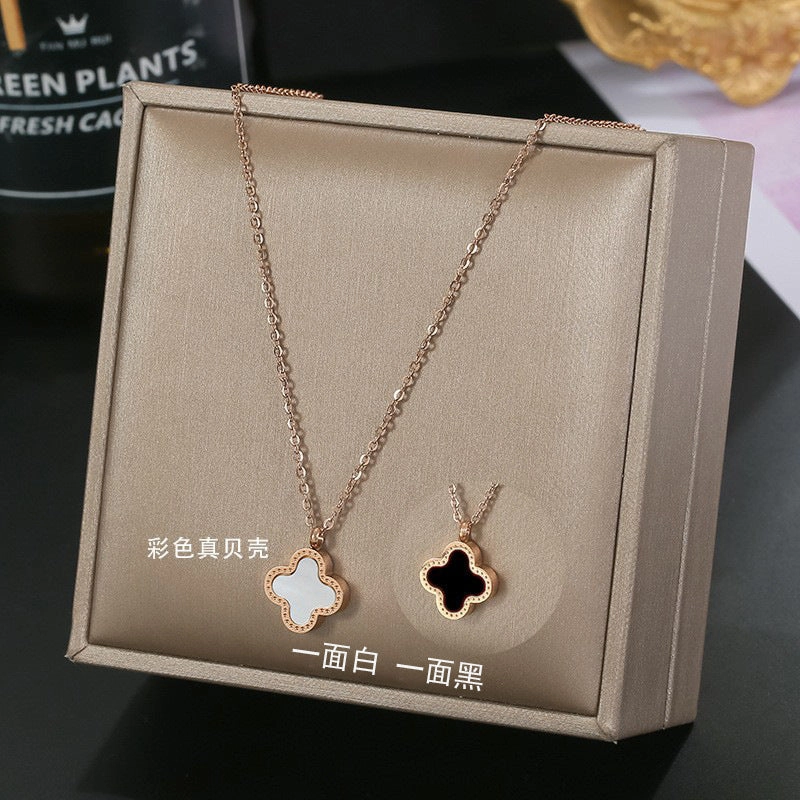 Wholesale Titanium Steel Rose Gold Four Leaf Clover Necklace Clavicle Chain