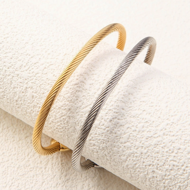 Wholesale Titanium Steel Threaded Opening Adjustable 18K Gold Vacuum Plated Non Fading Trendy Bracelet