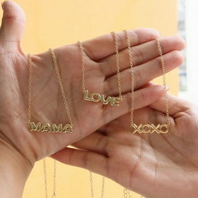 Wholesale Trendy 18k Gold-tone Brass Glossy Bubble Feel LOVE MAMA XOXO Pendant Necklace