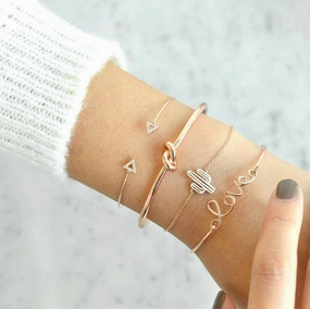 Wholesale Triangular Opening Love Diamond Bracelet Four-piece Set
