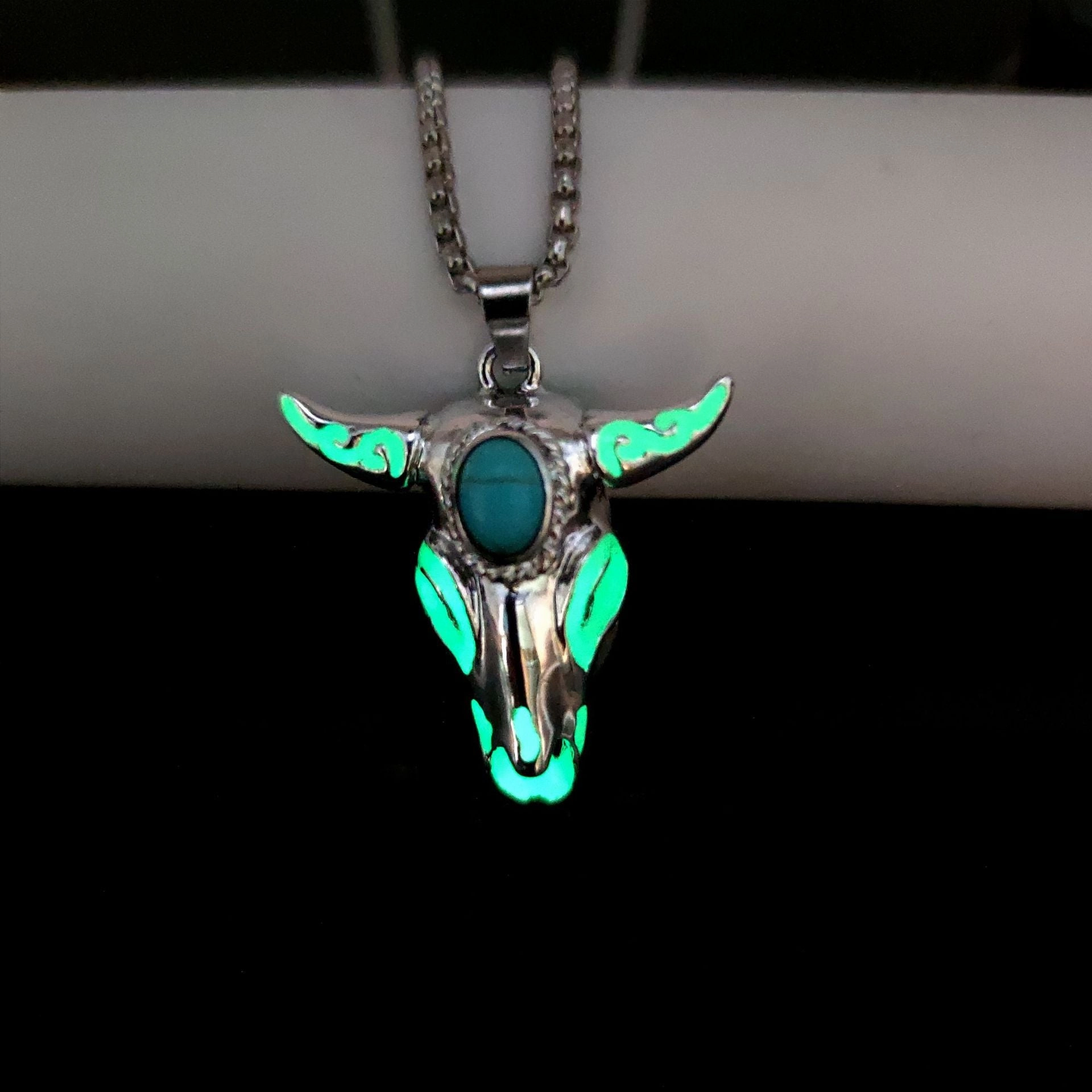 Wholesale Turquoise Skull Bull Head Stainless Steel Glowing Necklace