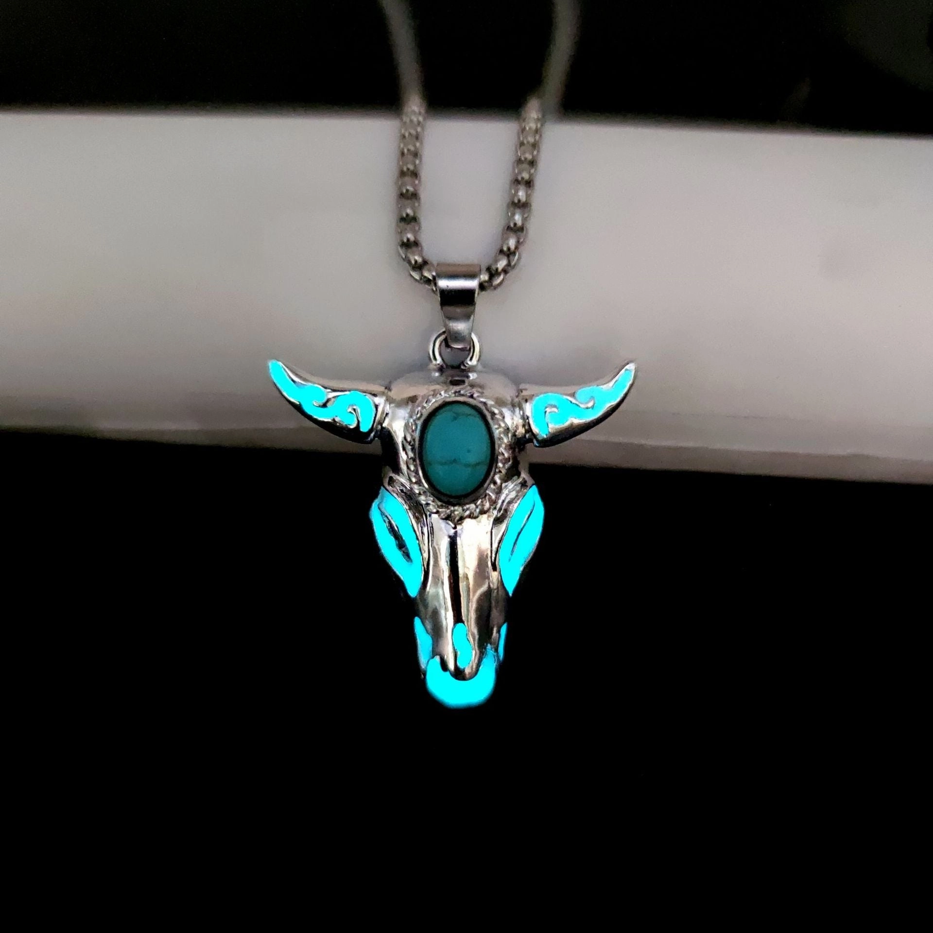 Wholesale Turquoise Skull Bull Head Stainless Steel Glowing Necklace