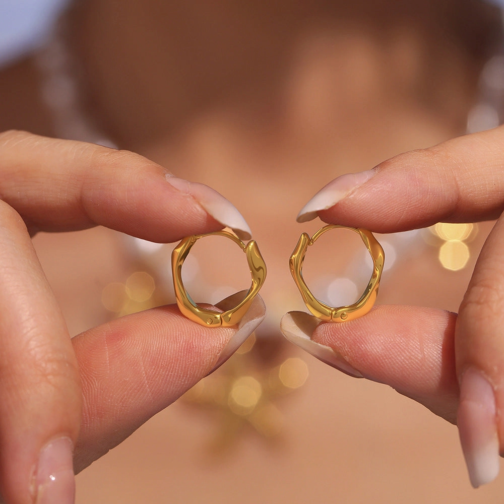 Wholesale Twisted hoop earrings with gold-plated stainless steel