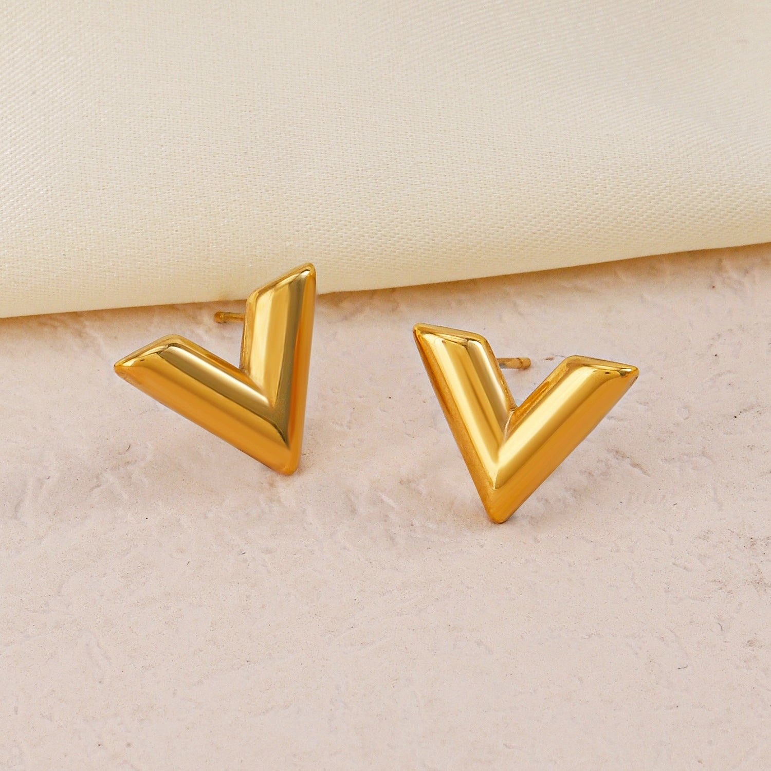 Wholesale V-shaped Gold Stainless Steel Set
