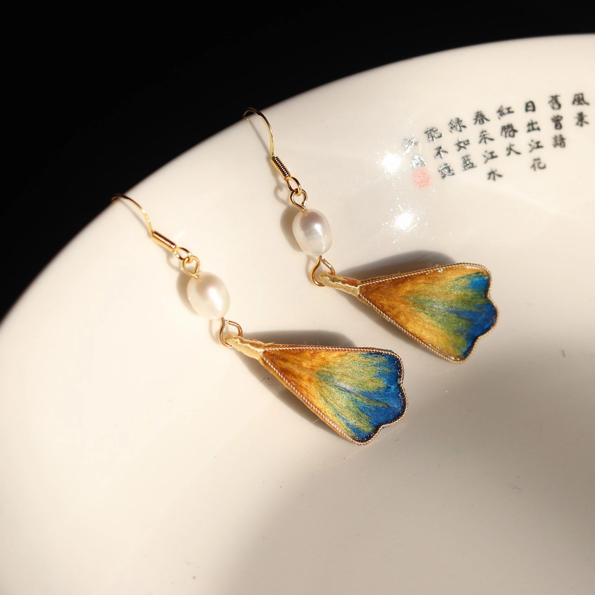 Wholesale Velvet flower pearl filigree earrings Chinese classical style cheongsam earrings