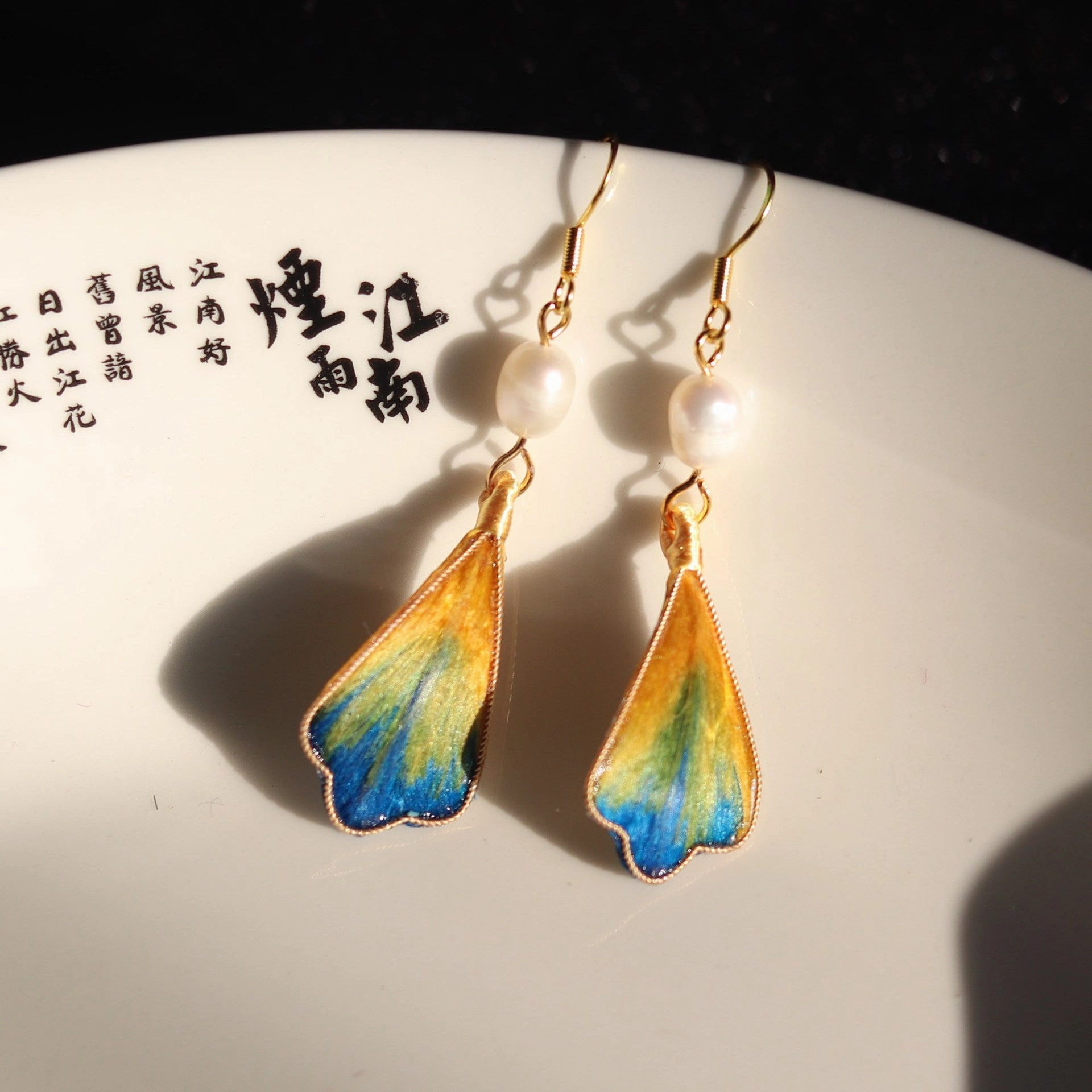 Wholesale Velvet flower pearl filigree earrings Chinese classical style cheongsam earrings