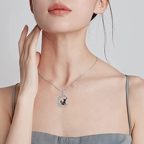 Wholesale Versatile Cat Light Luxury Moonstone High-end Necklace
