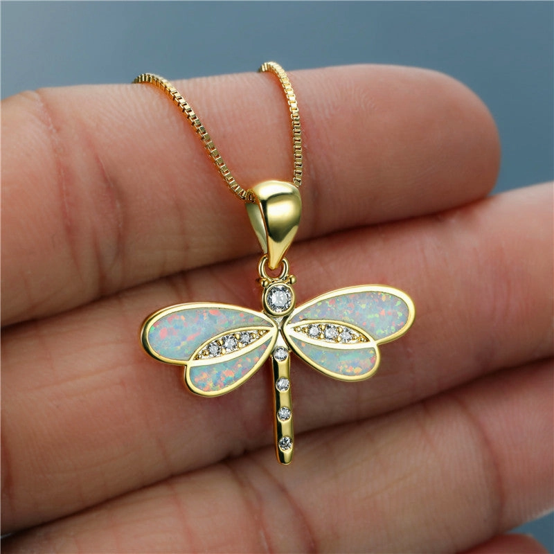 Wholesale vins cold style gold dragonfly necklace